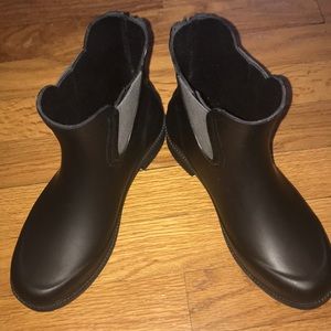 Women dav ankle rain boots size 6